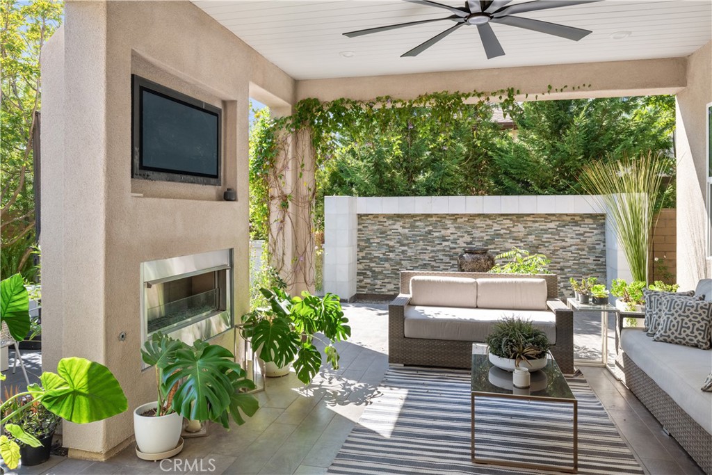 129 Spiral Irvine, CA 92618 - Photo 14 of 34