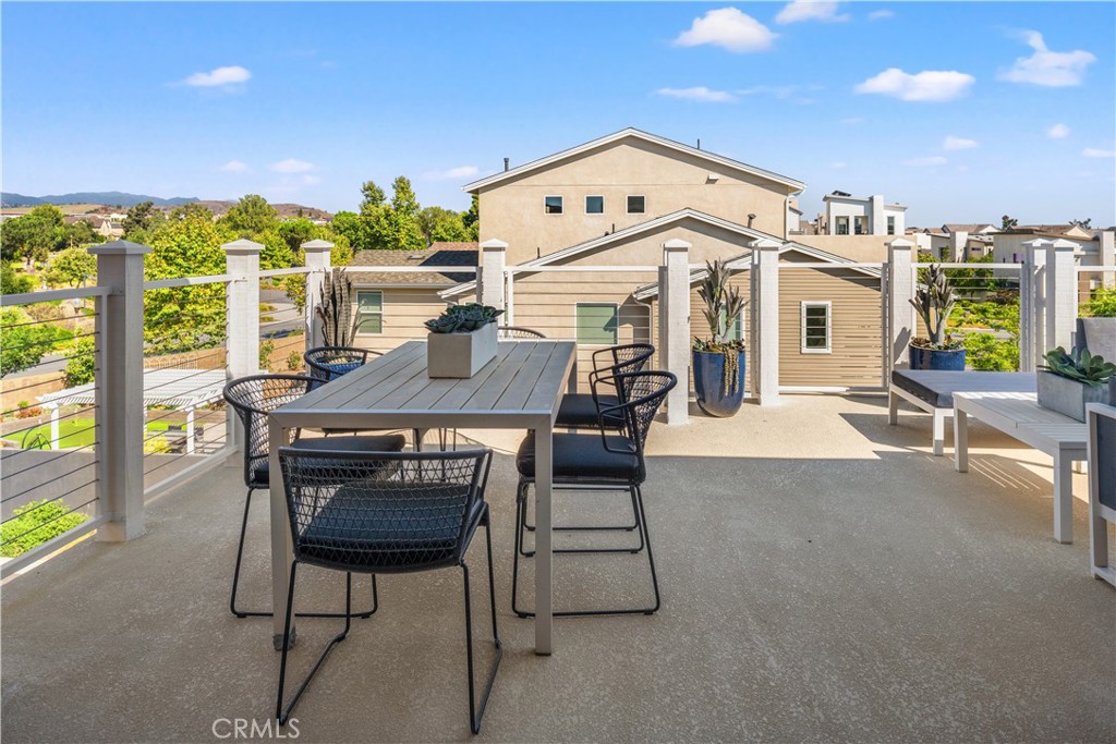 129 Spiral Irvine, CA 92618 - Photo 27 of 34