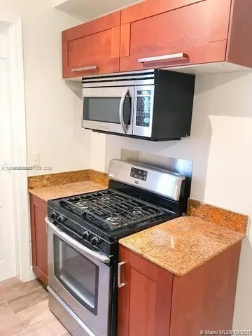 $1,650 | 1020 Euclid Avenue, Unit 6, Miami Beach, FL 33139