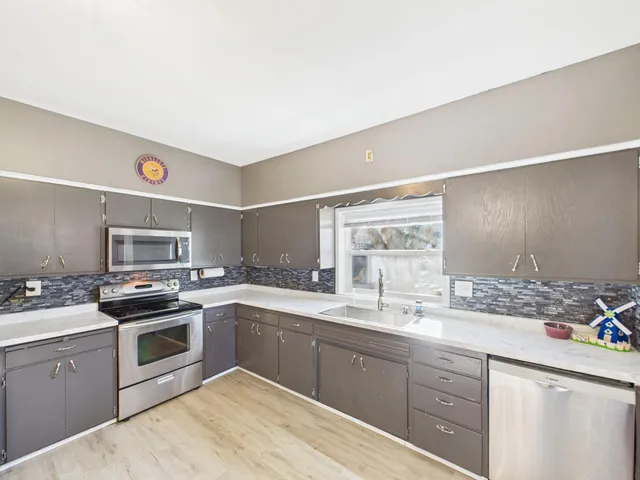 $180,000 | 544 Washburn Avenue, Belgrade, MN 56312