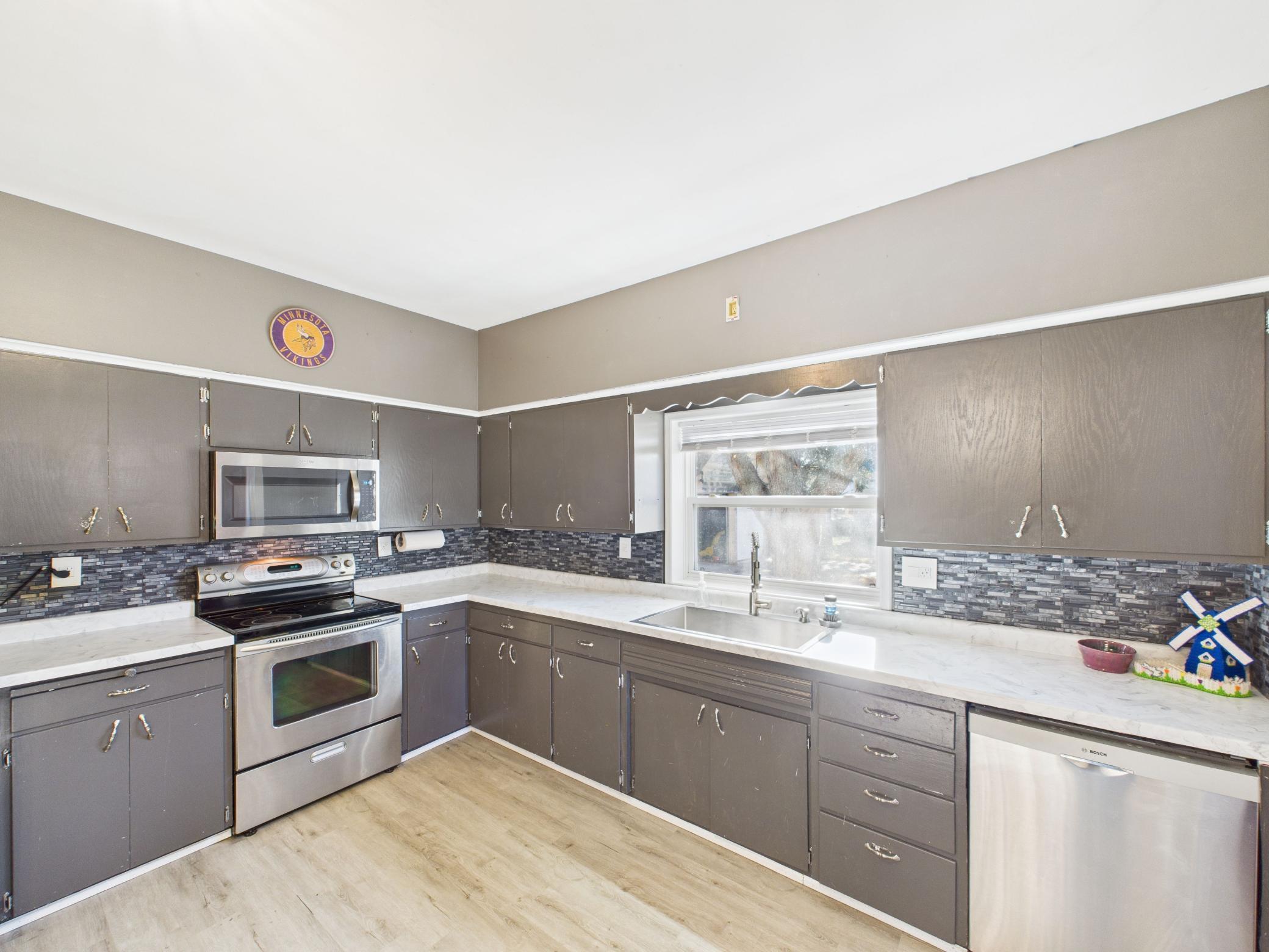 544 Washburn Avenue Belgrade, MN 56312 - Photo 9 of 32