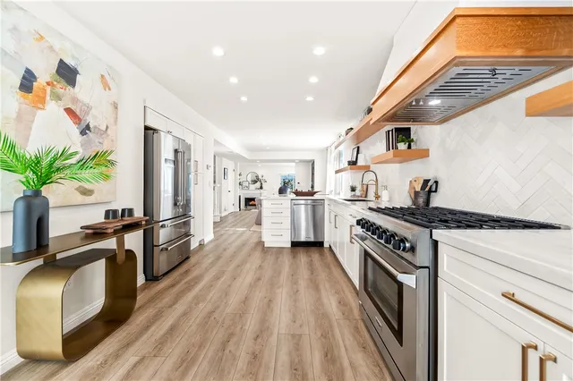 $2,675,000 | 423 18th Street, Huntington Beach, CA 92648