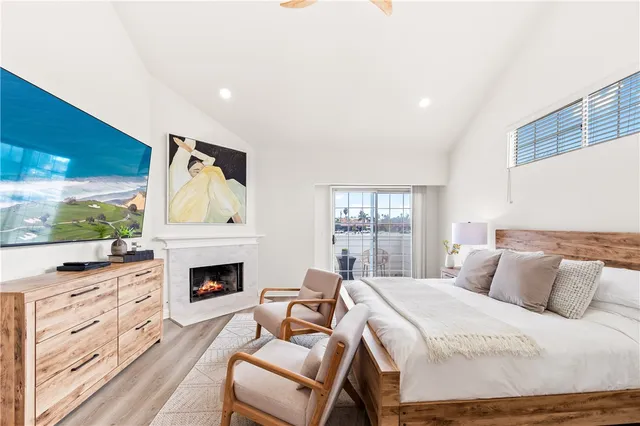 $2,675,000 | 423 18th Street, Huntington Beach, CA 92648