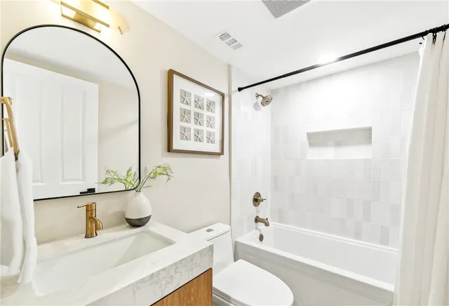 $2,675,000 | 423 18th Street, Huntington Beach, CA 92648