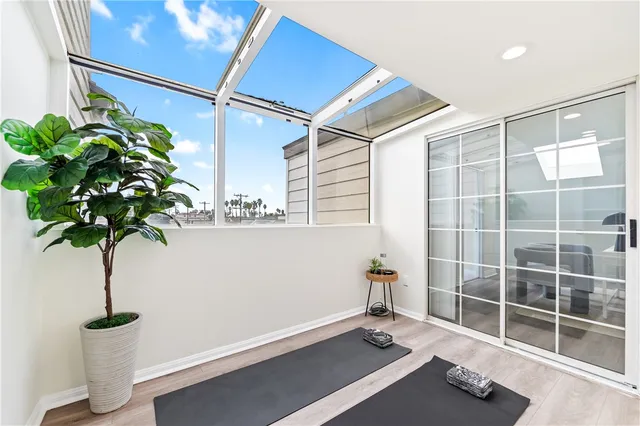 $2,675,000 | 423 18th Street, Huntington Beach, CA 92648