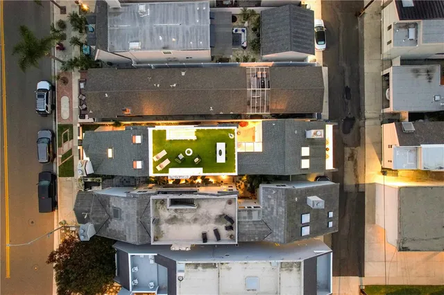 $2,675,000 | 423 18th Street, Huntington Beach, CA 92648