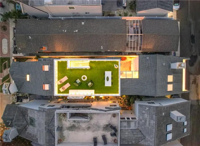 $2,675,000 | 423 18th Street, Huntington Beach, CA 92648