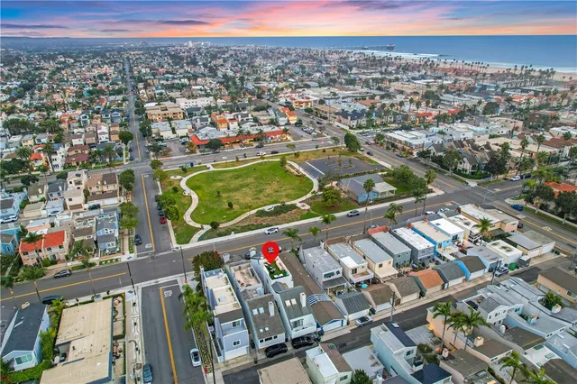 $2,675,000 | 423 18th Street, Huntington Beach, CA 92648