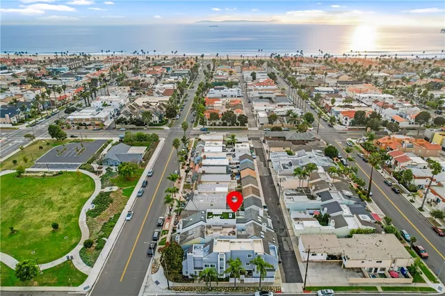 $2,675,000 | 423 18th Street, Huntington Beach, CA 92648