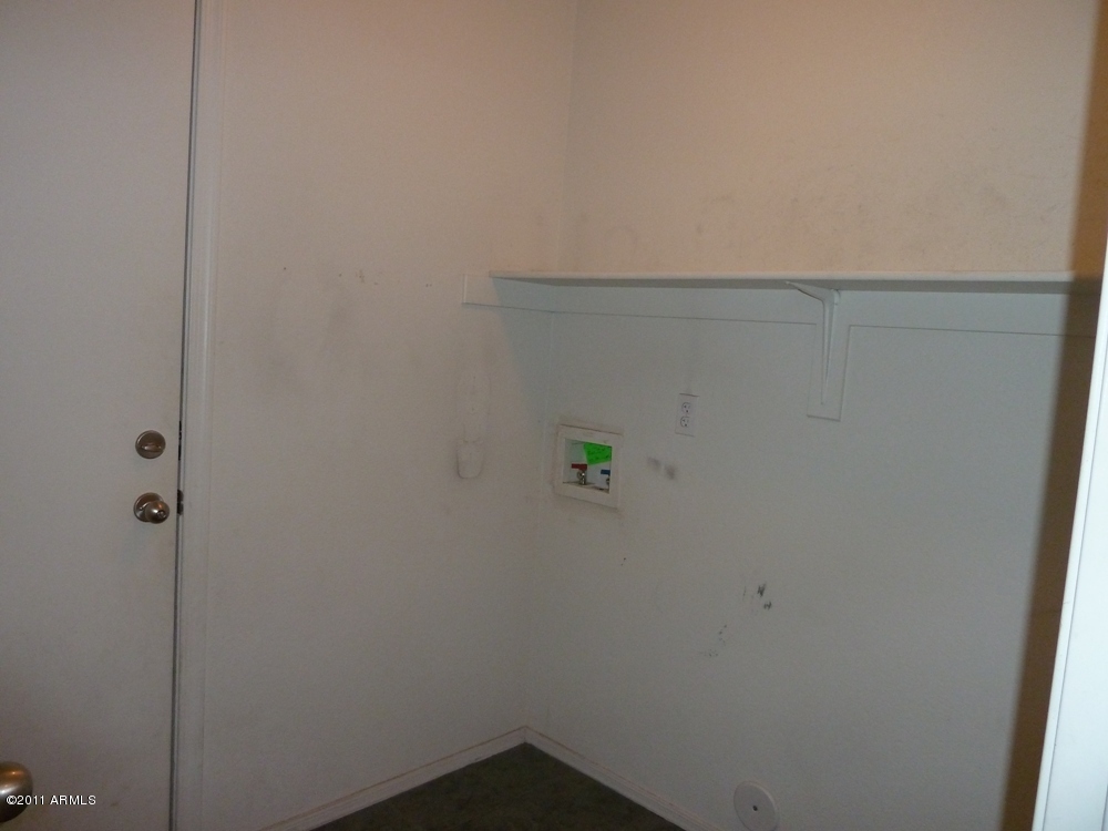 2420 West Roeser Road Phoenix, AZ 85041 - Photo 11 of 27 P1000841