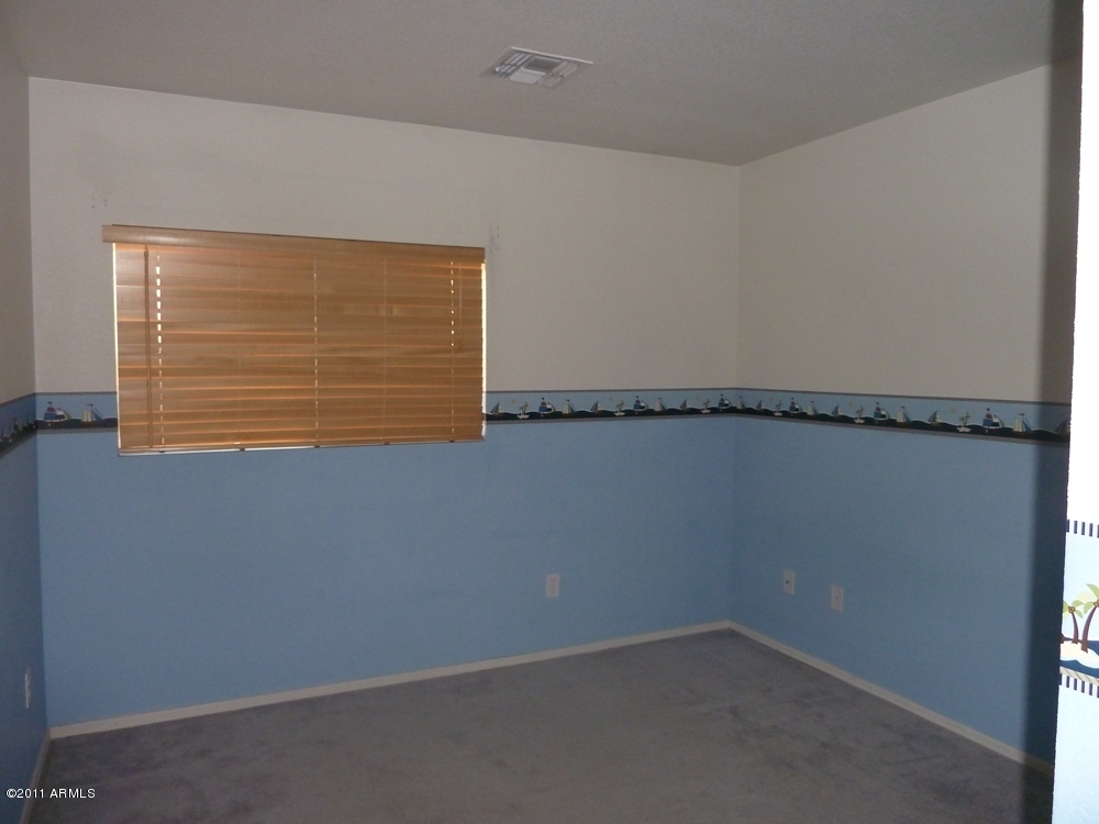 2420 West Roeser Road Phoenix, AZ 85041 - Photo 12 of 27 P1000842