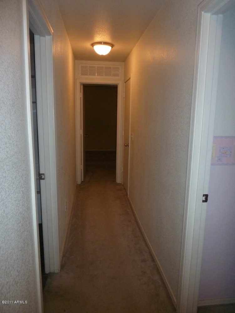 2420 West Roeser Road Phoenix, AZ 85041 - Photo 15 of 27 P1000845