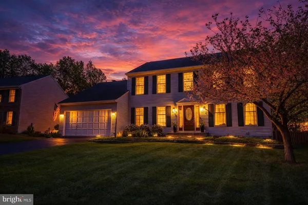 $719,900 | 16087 Olmstead Lane, Woodbridge, VA 22191