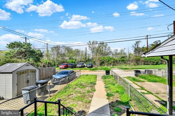 $186,900 | 956 Middlesex Road, Essex, MD 21221