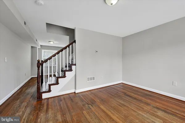 $186,900 | 956 Middlesex Road, Essex, MD 21221