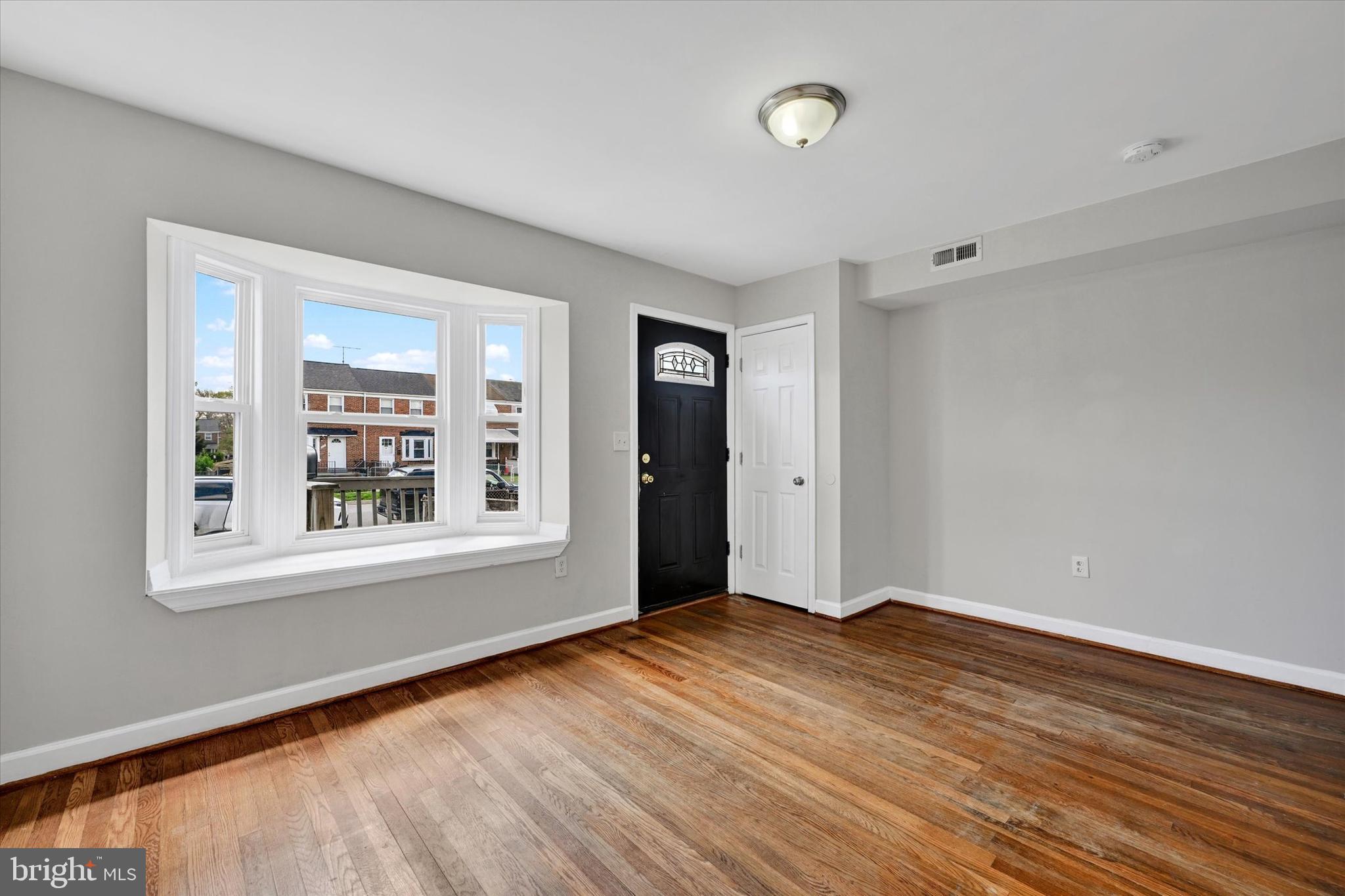 956 Middlesex Road Essex, MD 21221 - Photo 4 of 19