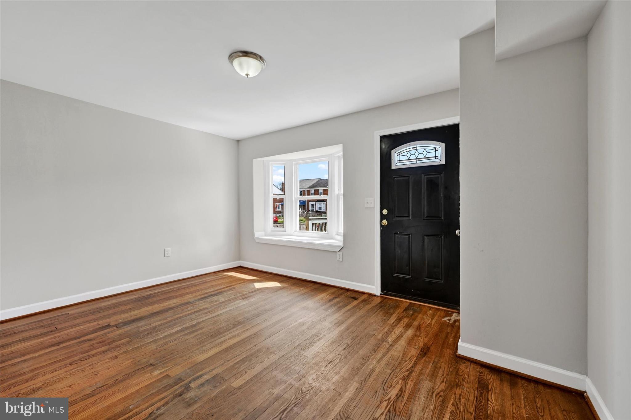 956 Middlesex Road Essex, MD 21221 - Photo 5 of 19