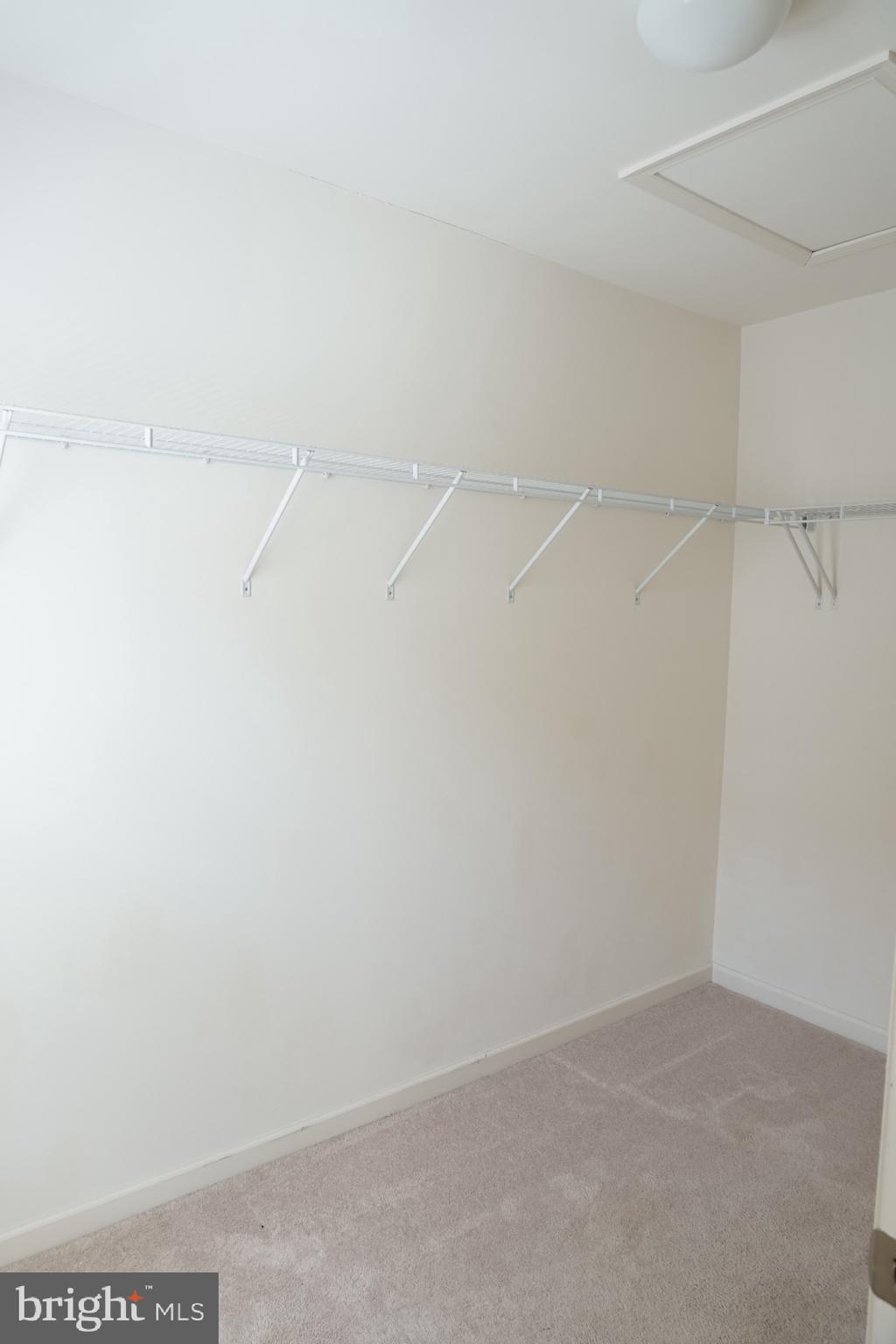 2261 Kew Gardens Drive, Unit 186 Woodbridge, VA 22191 - Photo 17 of 32 a view of an empty room