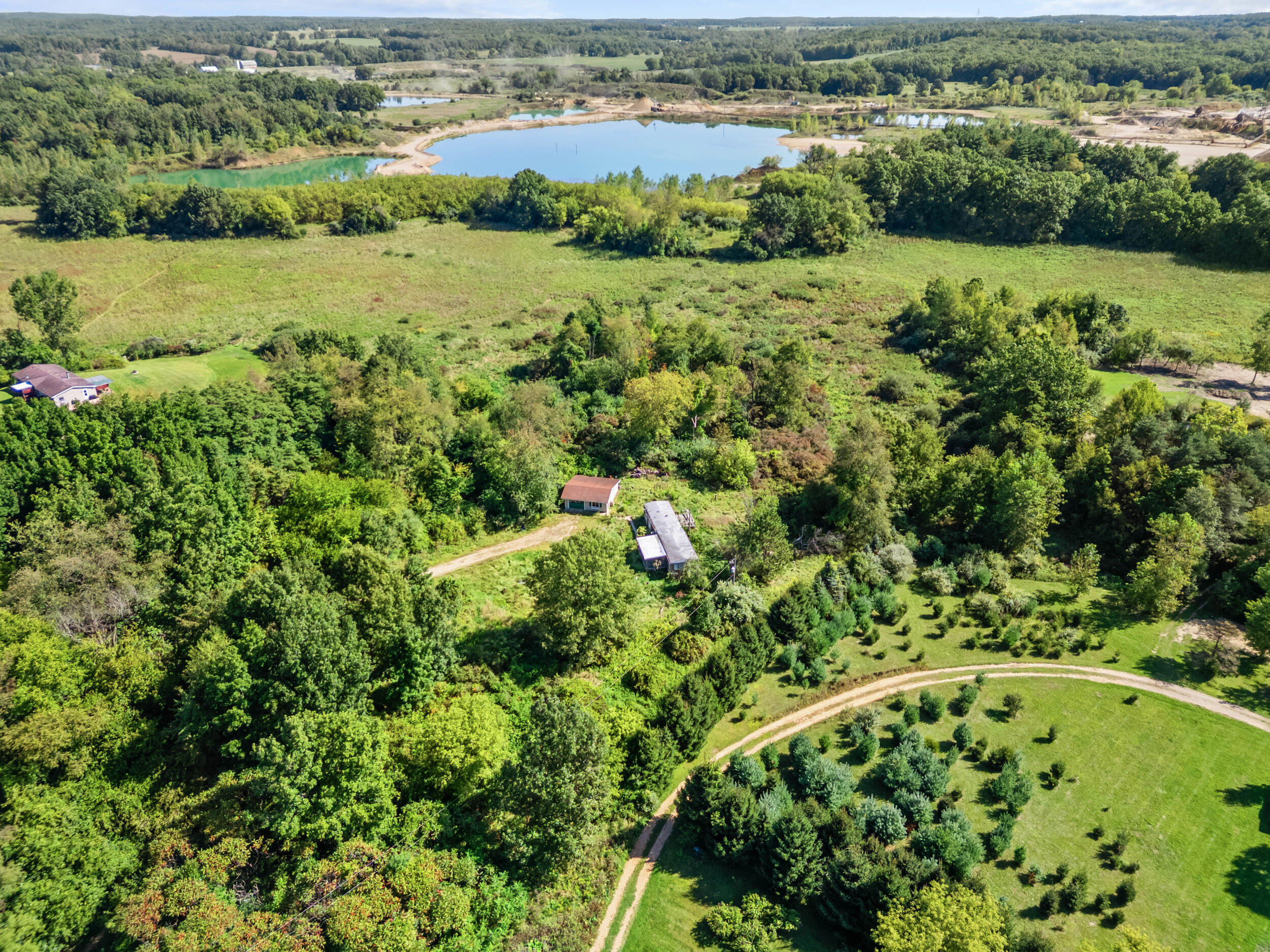 7221 Dobson Road Jonesville, MI 49250 - Photo 13 of 16 DJI_0636