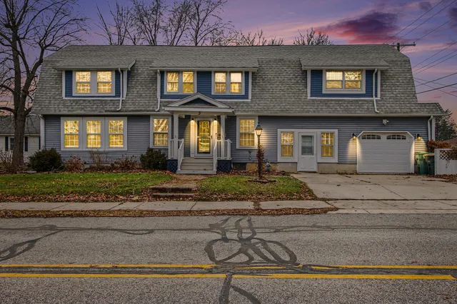 $515,000 | 3 Harrison Boulevard, Valparaiso, IN 46383