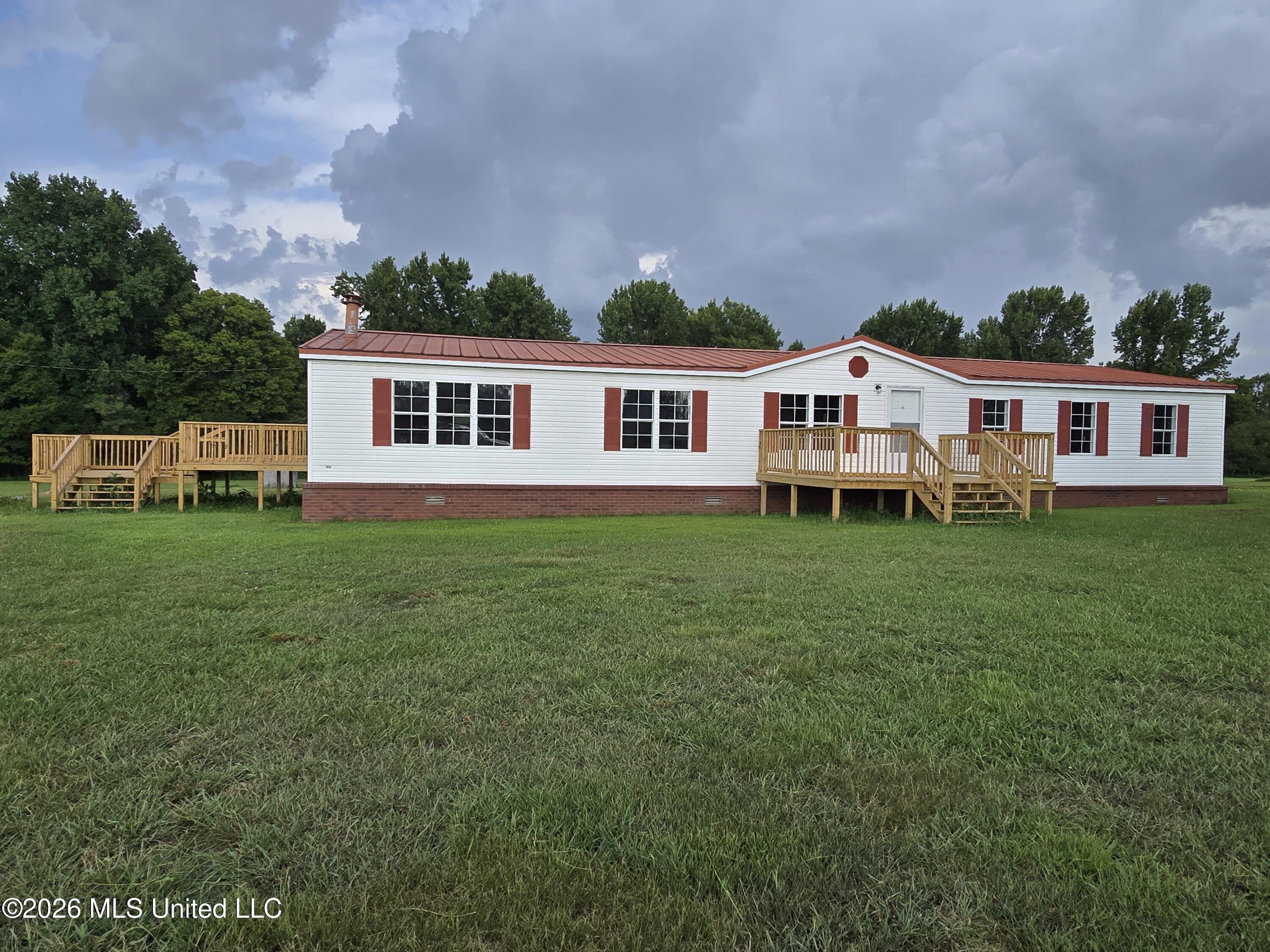 104 Baylor Road Senatobia, MS 38668 - Photo 4 of 23 20260720_172047