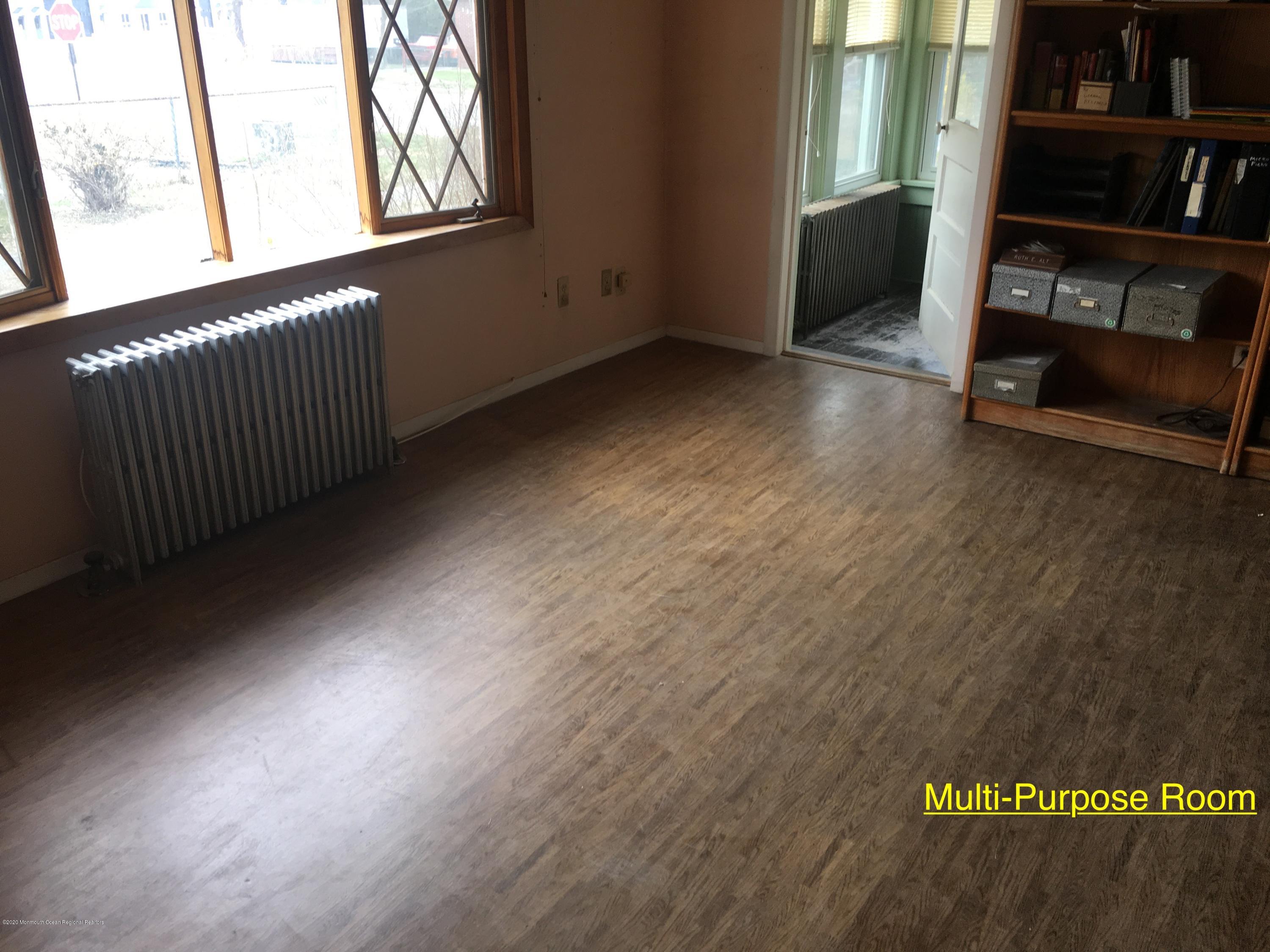 111 Tennent Road Morganville, NJ 07751 - Photo 13 of 41 13 Multi-2