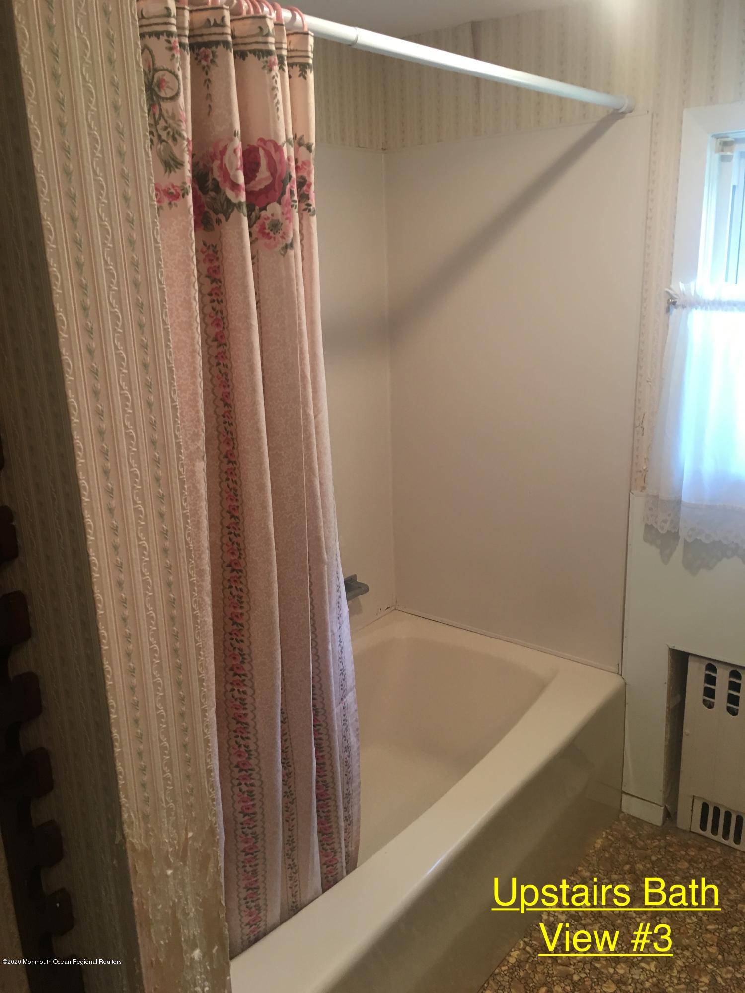 111 Tennent Road Morganville, NJ 07751 - Photo 25 of 41 25 Up Bath-3