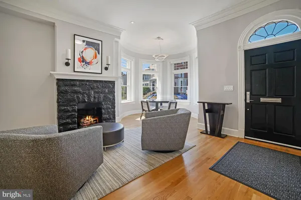 $4,250 | 3348 Prospect Street Northwest, Unit 5, Washington, DC 20007