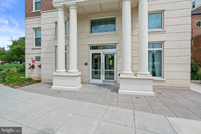 a view of a entryway of the house