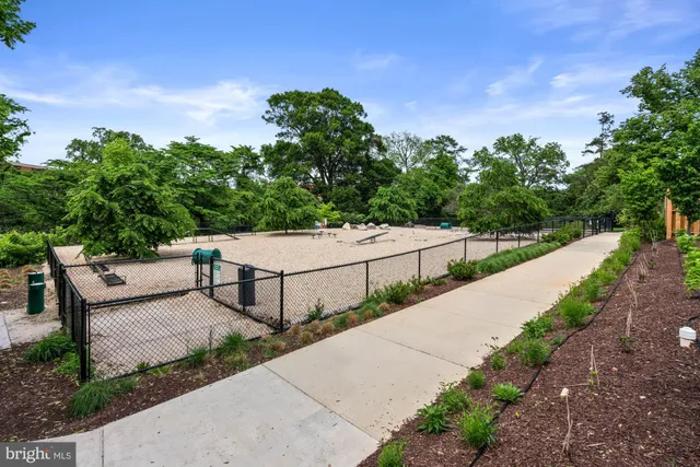 $3,149 | 6803 Cameron Drive Northwest, Unit 105, Washington, DC 20012