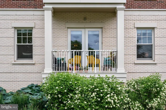 $3,149 | 6803 Cameron Drive Northwest, Unit 105, Washington, DC 20012