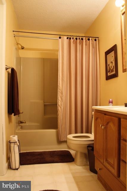 2432 Onyx Road York, PA 17408 - Photo 17 of 27 Gallery Image 17