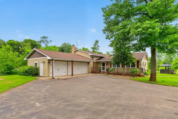 $965,000 | 32114 152nd Street Northwest, Princeton, MN 55371
