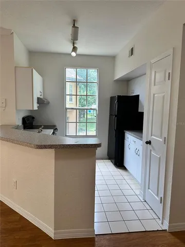 $1,600 | 6304 Raleigh Street, Unit 202, Orlando, FL 32835