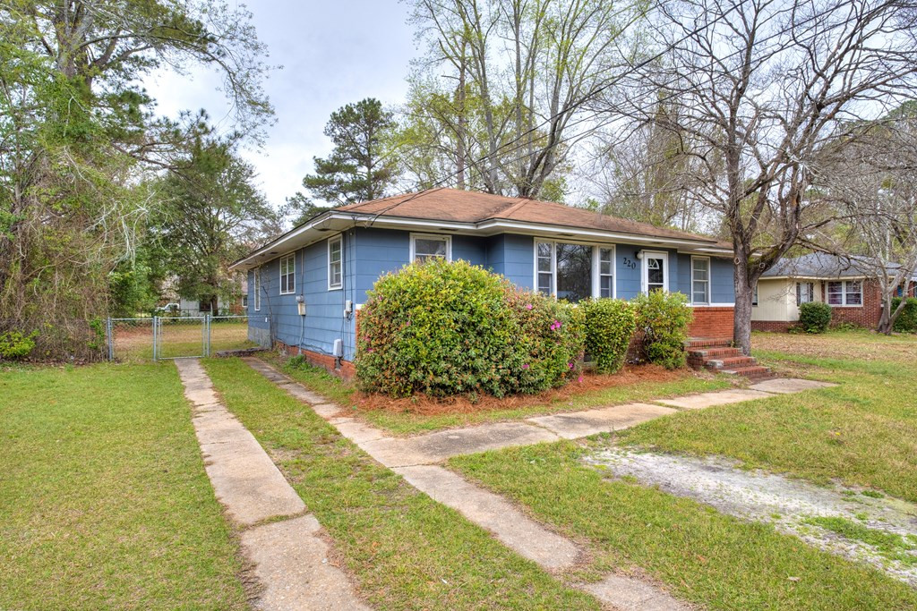 220 Cuttino Road Sumter, SC 29150 - Photo 3 of 24 Gallery Image 3