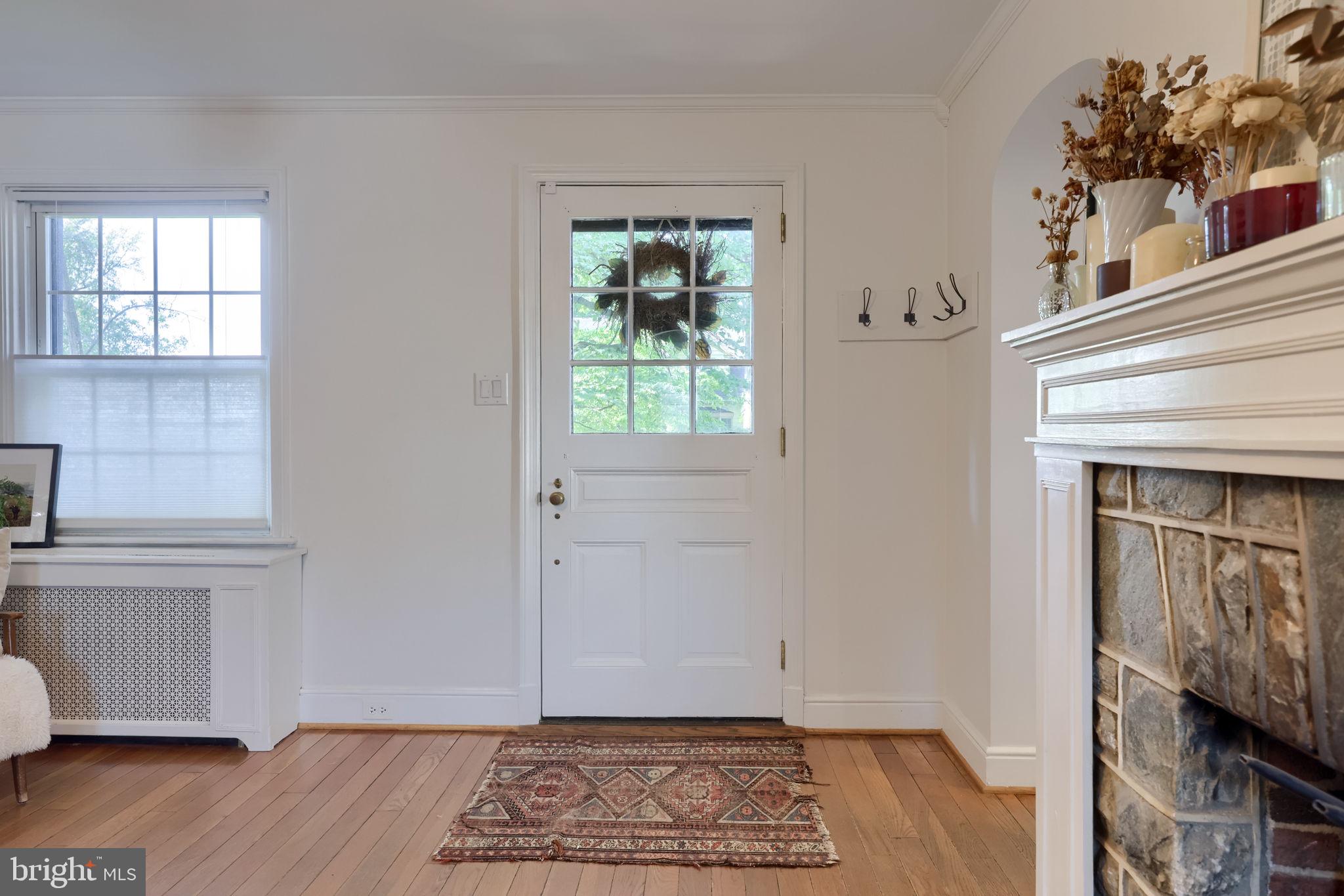1709 Ridgeview Avenue Lancaster, PA 17603 - Photo 10 of 77 Welcoming entryway with natural light.