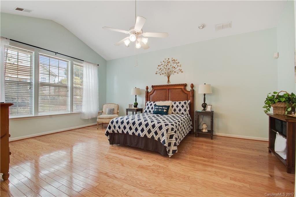 402 Garnet Court Fort Mill, SC 29708 - Photo 15 of 24