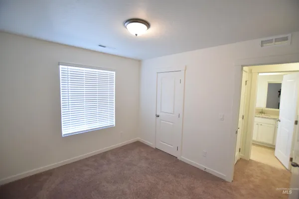 $2,295 | 4589 East Vera Cruz Street, Nampa, ID 83687