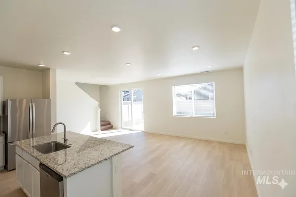 $2,295 | 4589 East Vera Cruz Street, Nampa, ID 83687