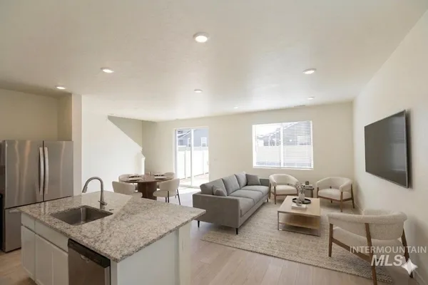 $2,295 | 4589 East Vera Cruz Street, Nampa, ID 83687