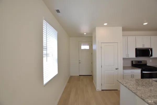 $2,295 | 4589 East Vera Cruz Street, Nampa, ID 83687