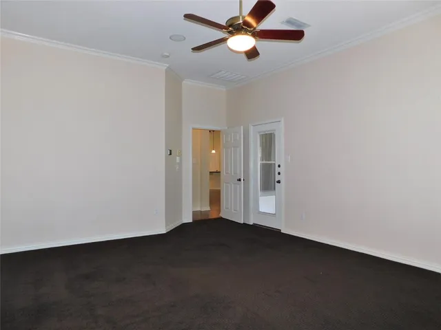 a view of empty room with window