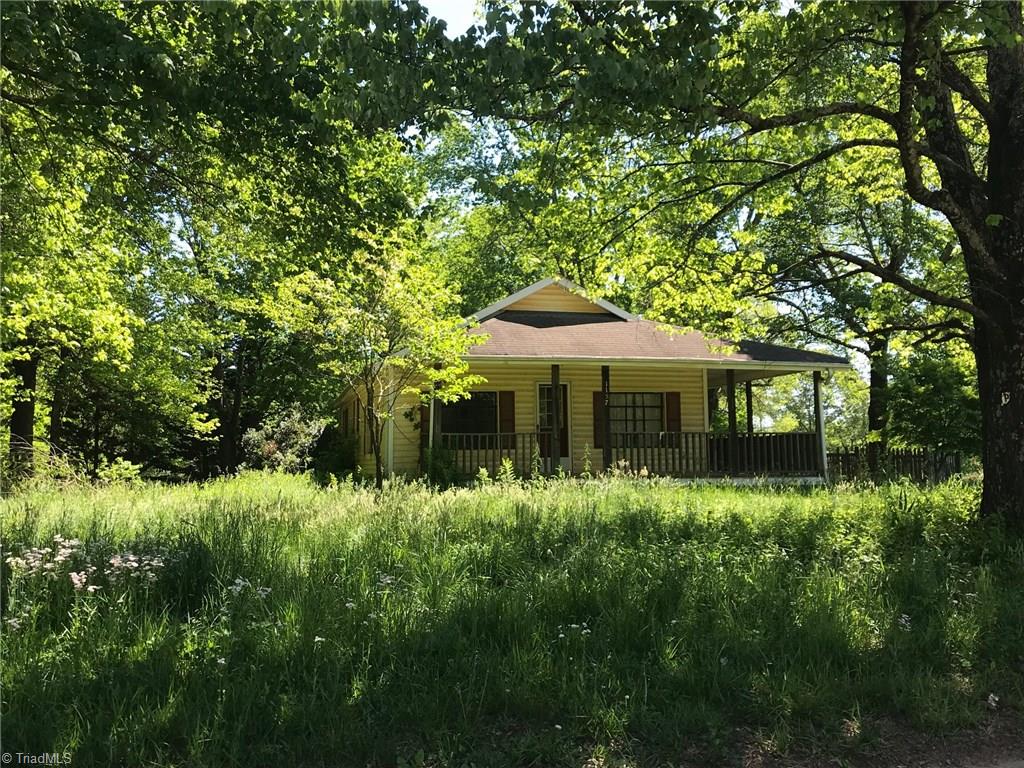 1157 Gravitte Road Pilot Mountain, NC 27041 - Photo 2 of 16 Gallery Image 2