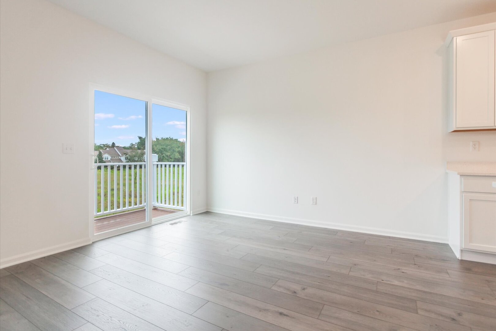 424 Comstock Road South Elgin, IL 60177 - Photo 14 of 31