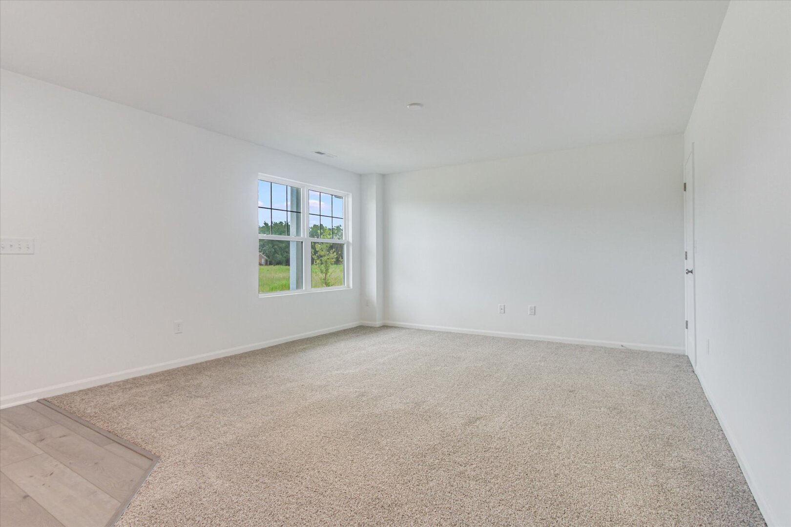 424 Comstock Road South Elgin, IL 60177 - Photo 5 of 31