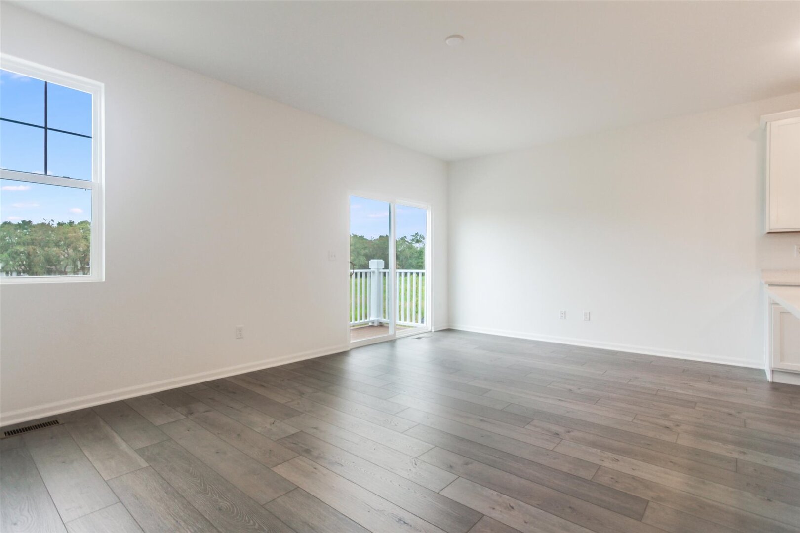 424 Comstock Road South Elgin, IL 60177 - Photo 10 of 31