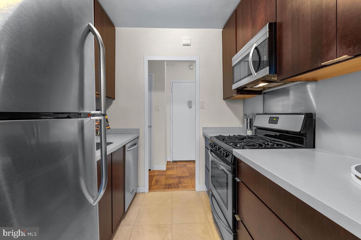 4000 Tunlaw Road Northwest, Unit 617 Washington, DC 20007 - Photo 14 of 27