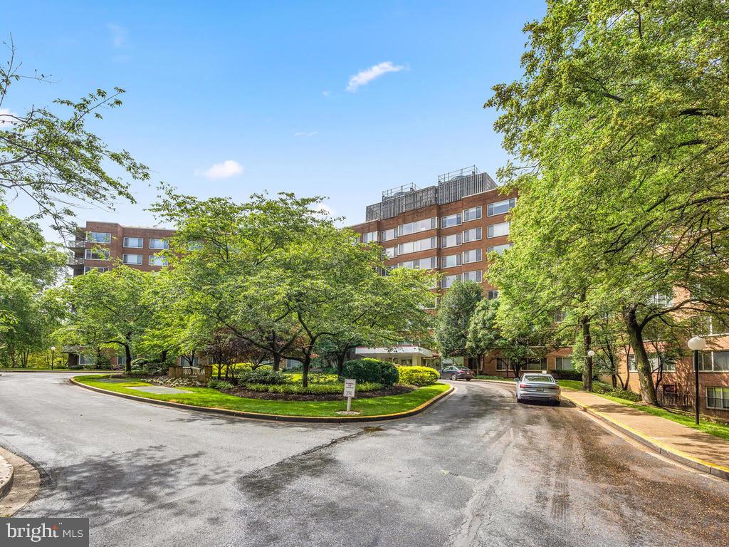 4000 Tunlaw Road Northwest, Unit 617 Washington, DC 20007 - Photo 2 of 27