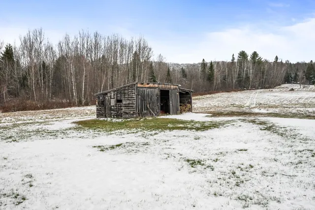 $285,000 | 1420 East Of River Road, Dummer, NH 03588