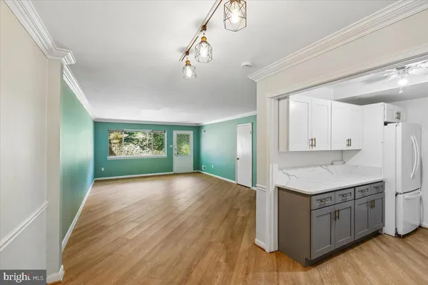 $2,700 | 5011 Sentinel Drive, Unit 61, Bethesda, MD 20816